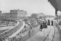 Passenger conveyor Paris 1900