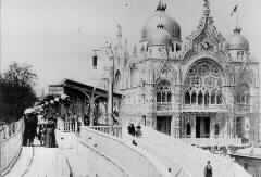 Passenger conveyor Paris 1900